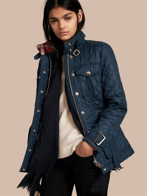 abrigo burberry mujer segunda